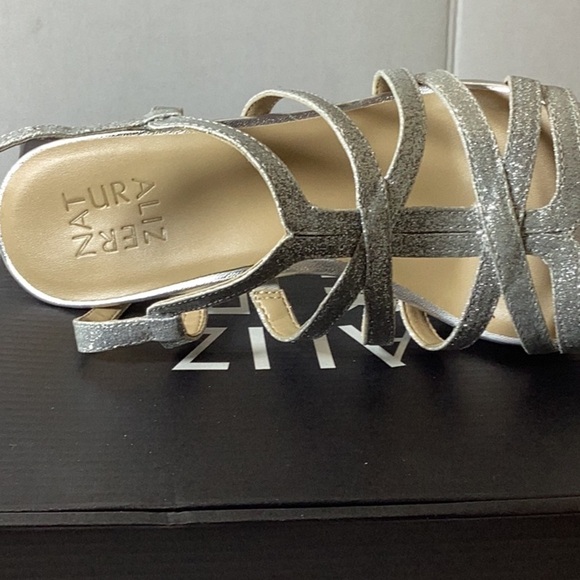 BAYLOR DRESS SANDAL - Picture 10 of 11